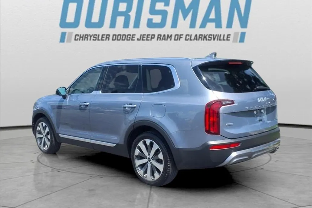 2022 Kia Telluride S photo 1