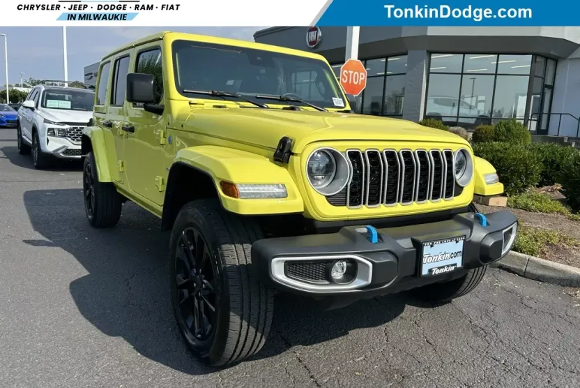2024 Jeep Wrangler Sahara 4xe photo 1