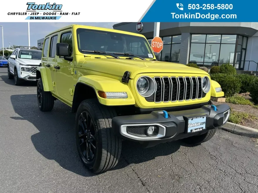 2024 Jeep Wrangler Sahara 4xe photo 1