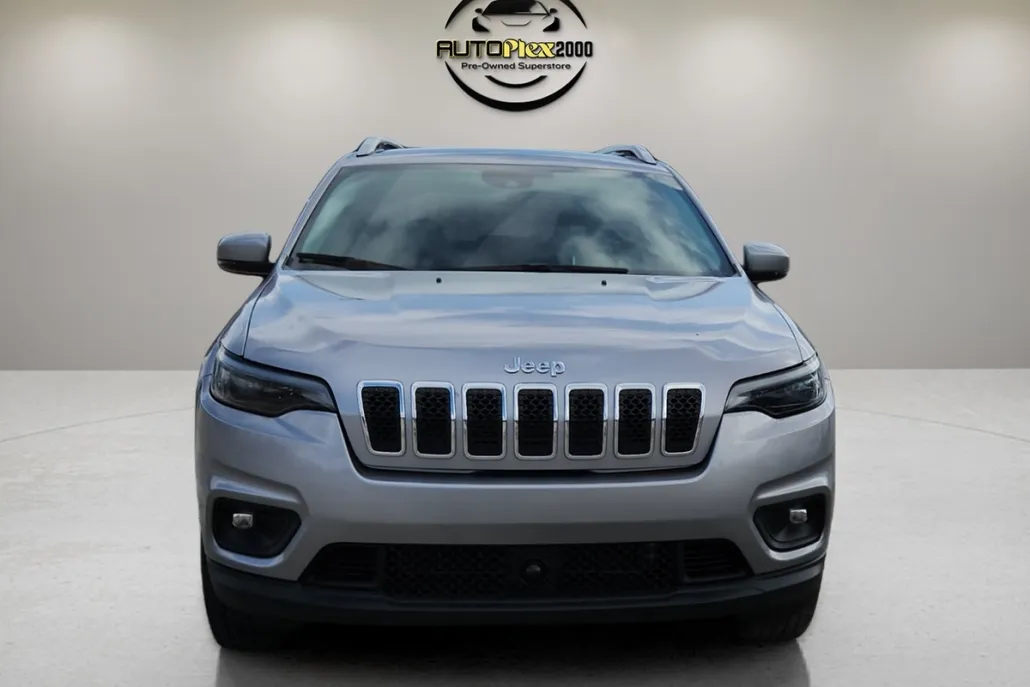 2021 Jeep Cherokee Latitude Lux photo 1