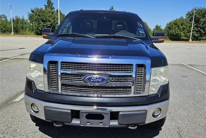 2010 Ford F-150 Lariat photo 1