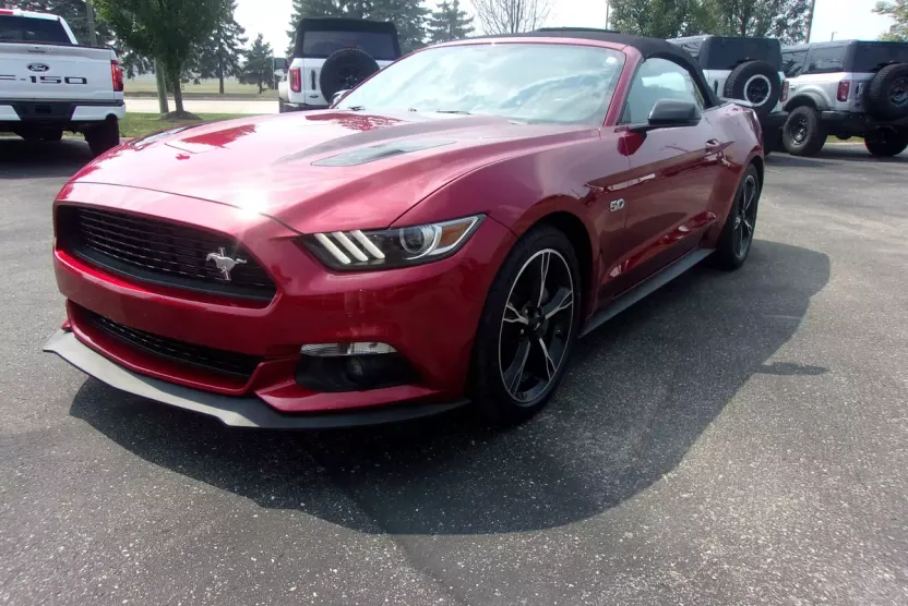 2017 Ford Mustang GT Premium Convertible photo 1