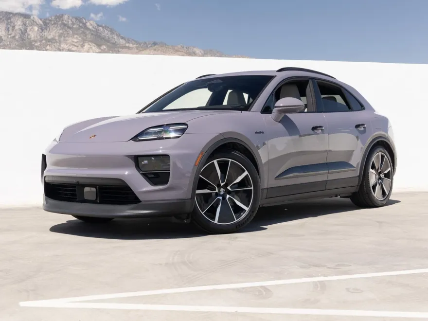 2024 Porsche Macan 4 Electric photo 1