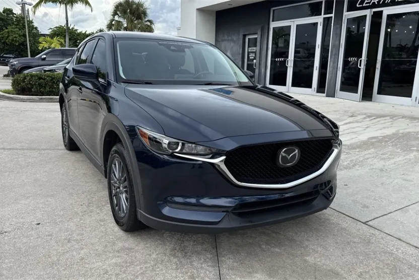 2020 Mazda CX-5 Touring photo 1