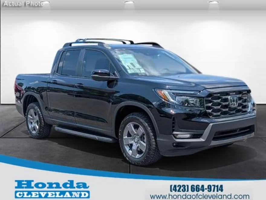 2025 Honda Ridgeline TrailSport photo 1