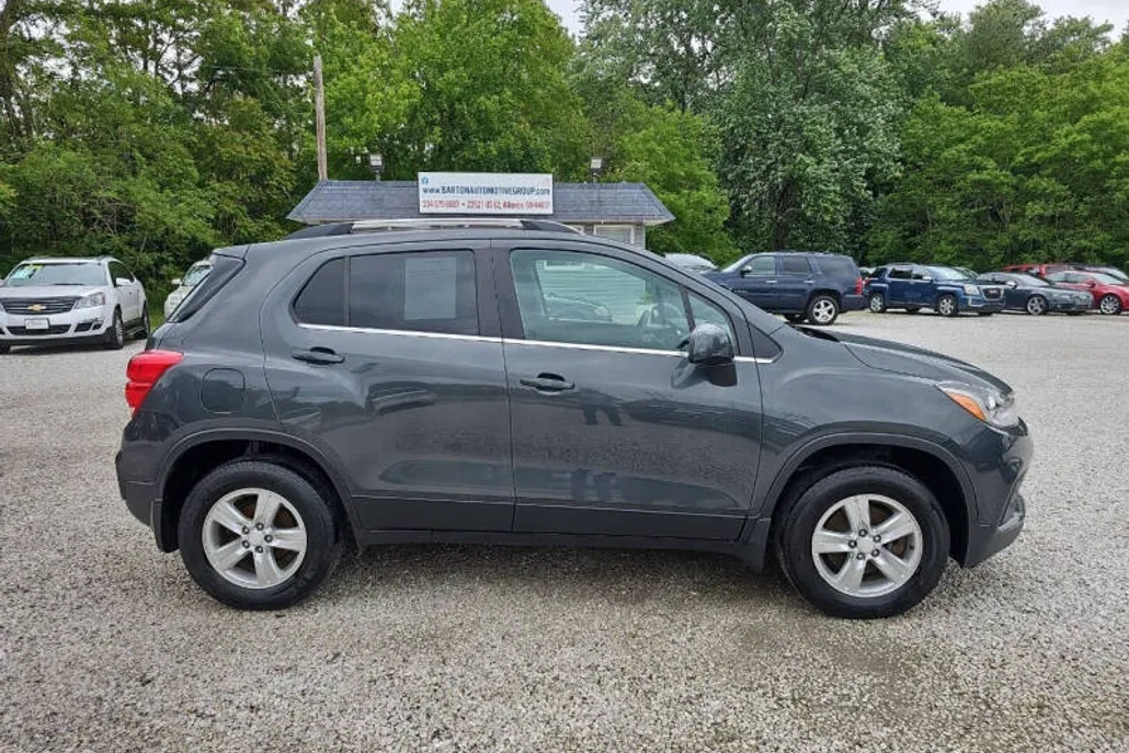 2017 Chevrolet Trax LT photo 1