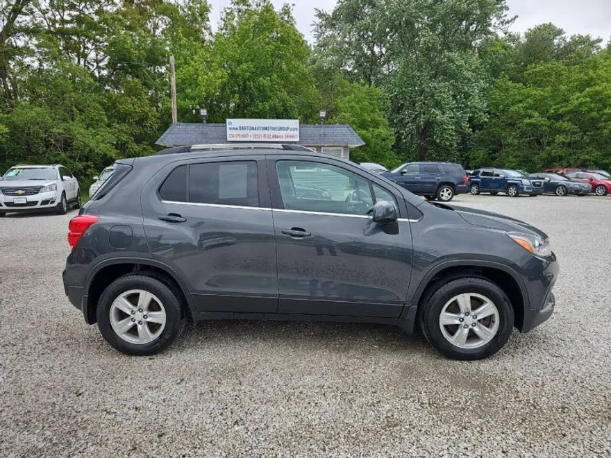 2017 Chevrolet Trax LT photo 1