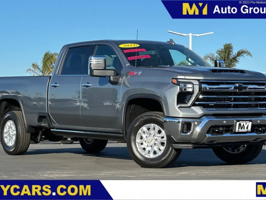 2025 Chevrolet Silverado 3500HD LTZ photo 1