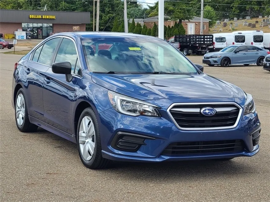 2019 Subaru Legacy 2.5i photo 1