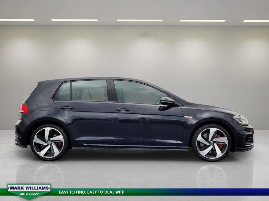 2019 Volkswagen Golf GTI SE photo 1