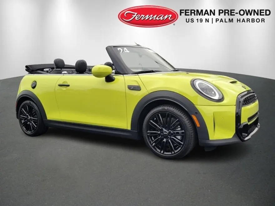 2024 Mini Cooper S Iconic photo 1