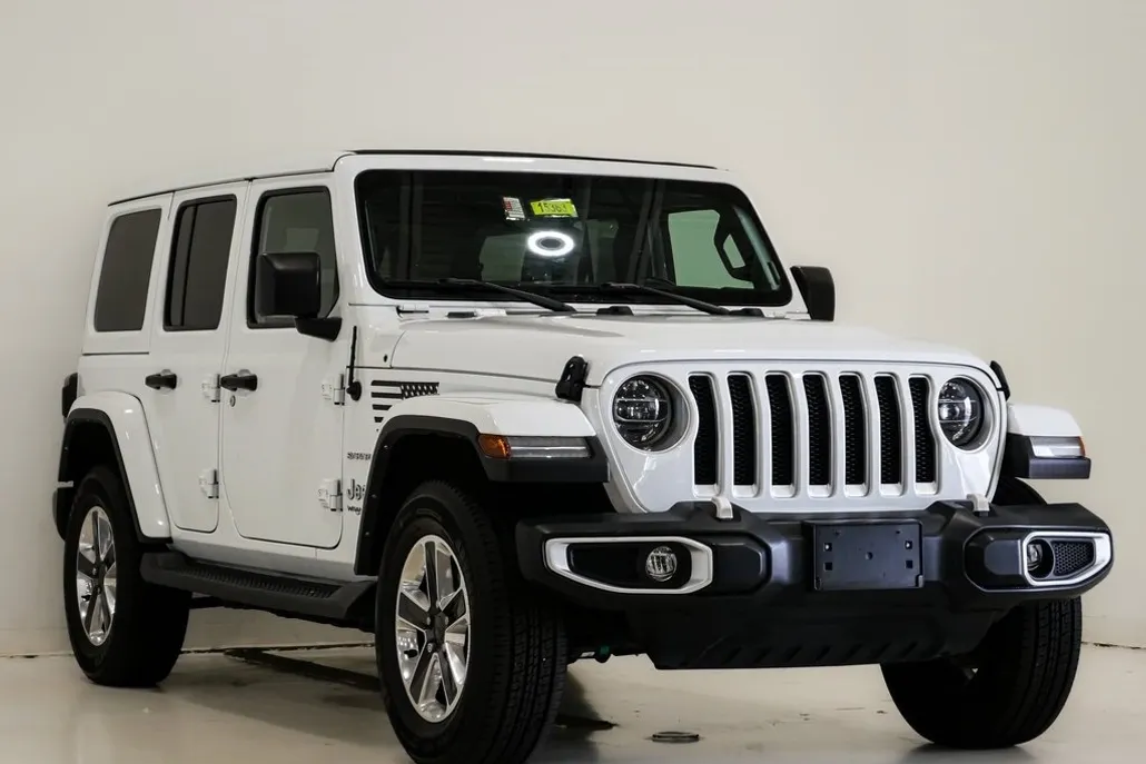 2021 Jeep Wrangler Unlimited Sahara photo 1