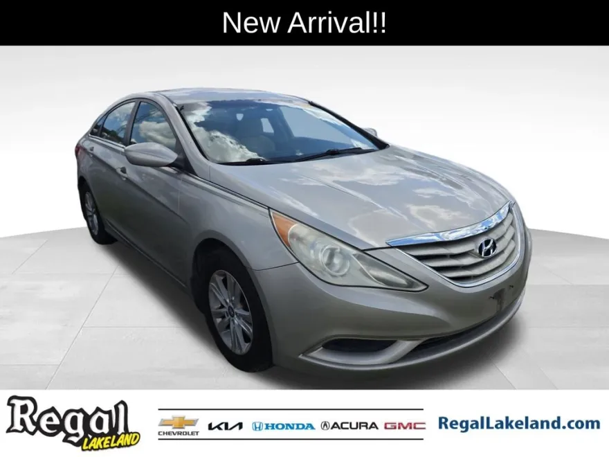 2011 Hyundai Sonata GLS photo 1