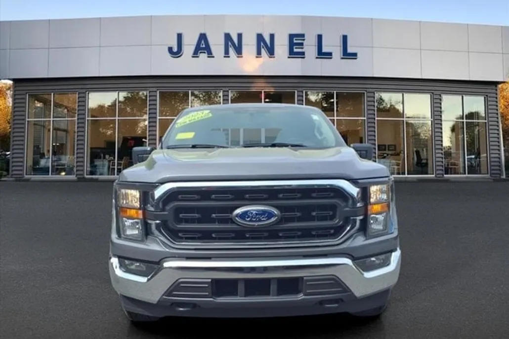2023 Ford F-150 XLT photo 1