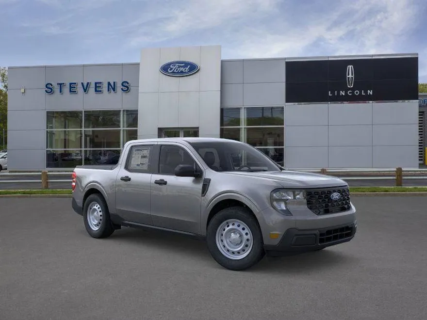 2025 Ford Maverick XL photo 1