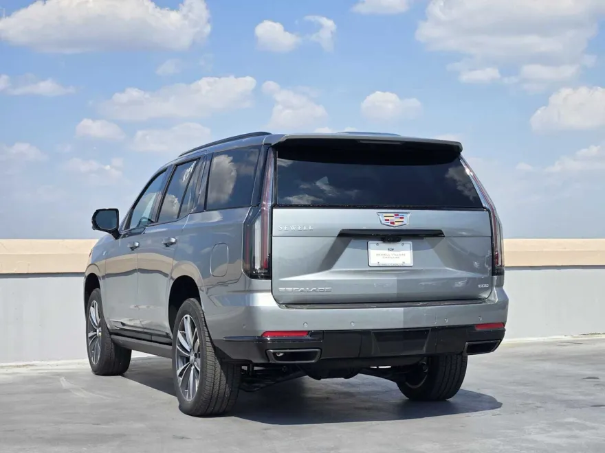 2026 Cadillac Escalade Sport photo 1