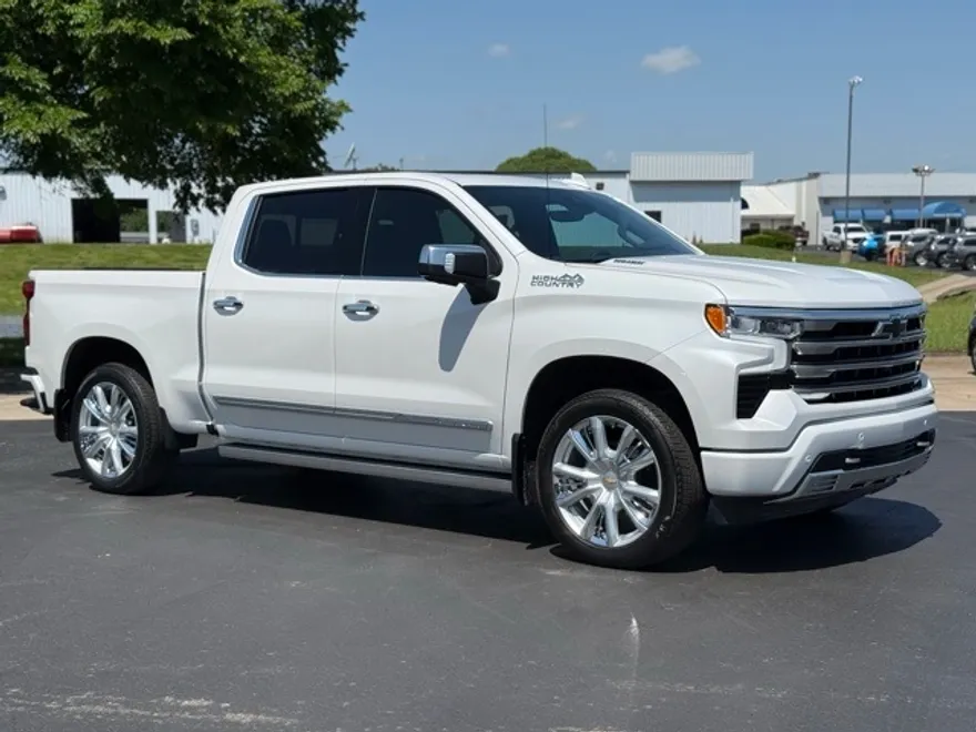 2025 Chevrolet Silverado 1500 High Country photo 1