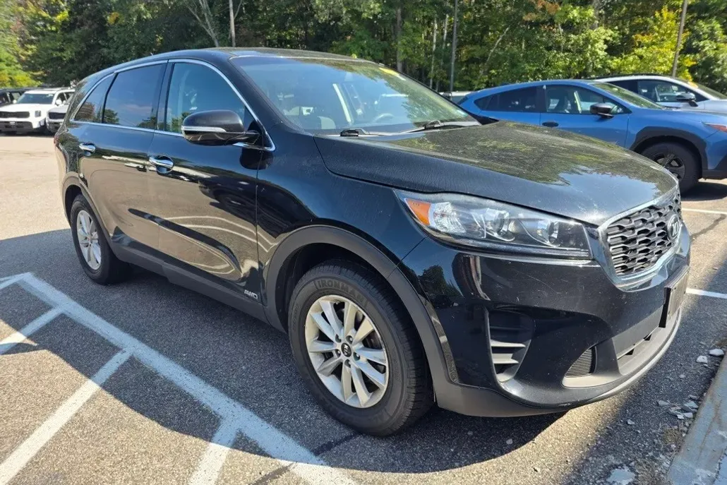 2020 Kia Sorento LX S photo 1