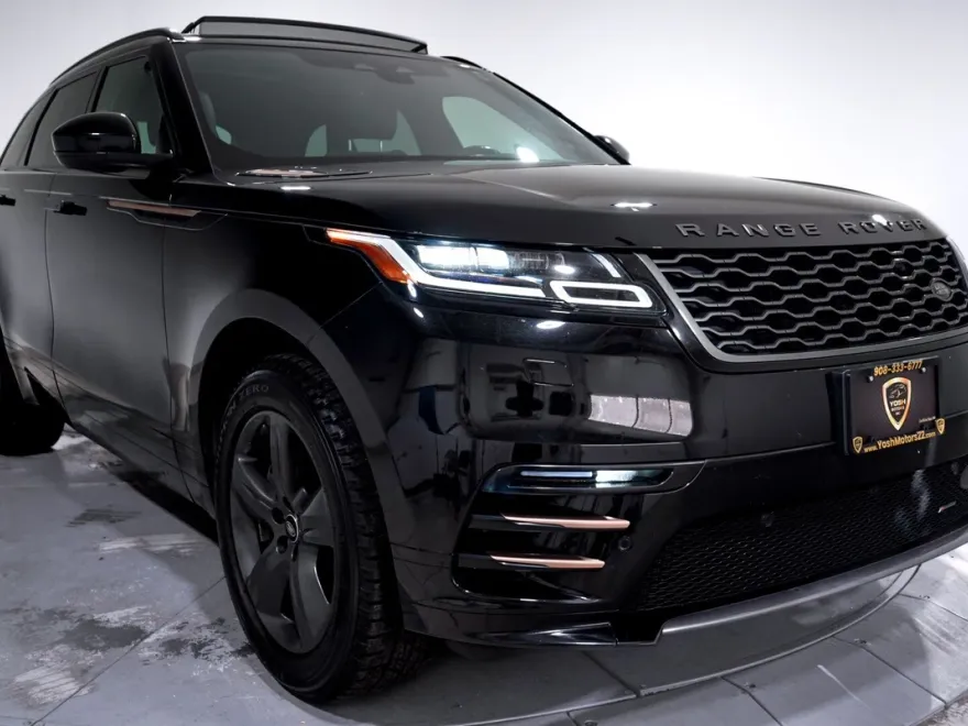 2022 Land Rover Range Rover Velar P250 R-Dynamic S photo 1
