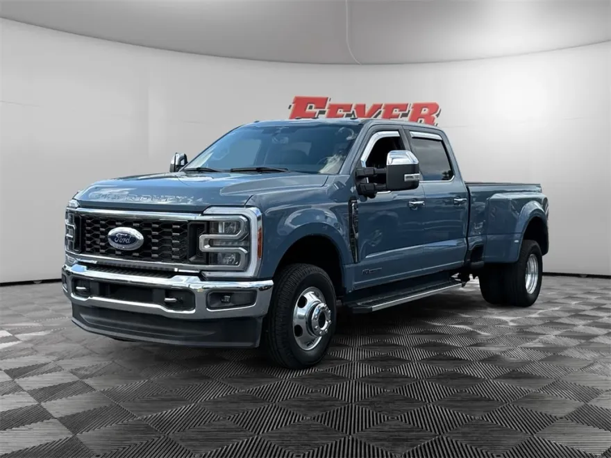 2023 Ford F-350 photo 1