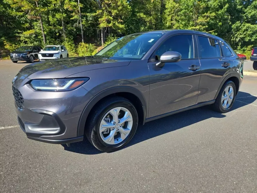 2025 Honda HR-V LX photo 1