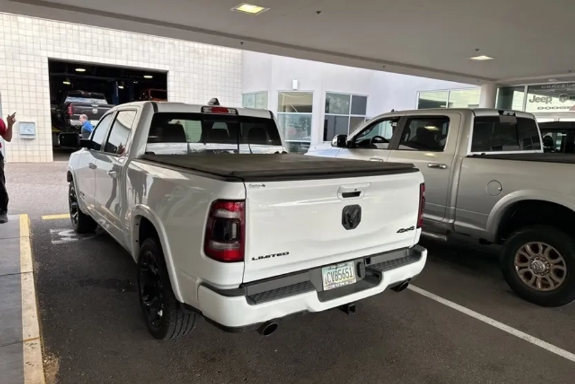 2022 Ram 1500 Limited photo 1