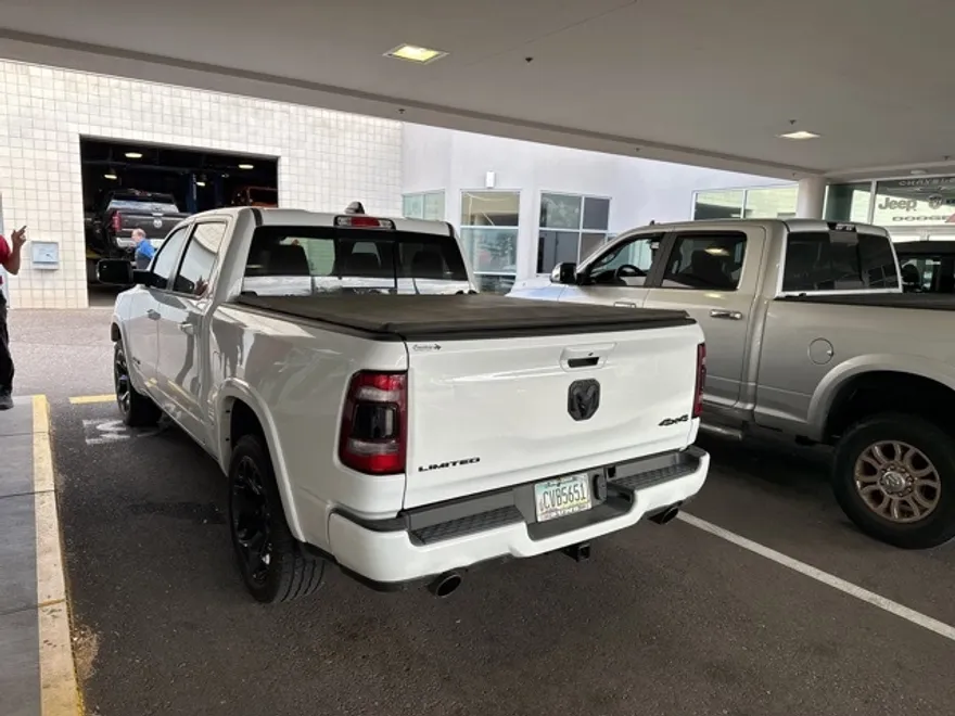 2022 Ram 1500 Limited photo 1