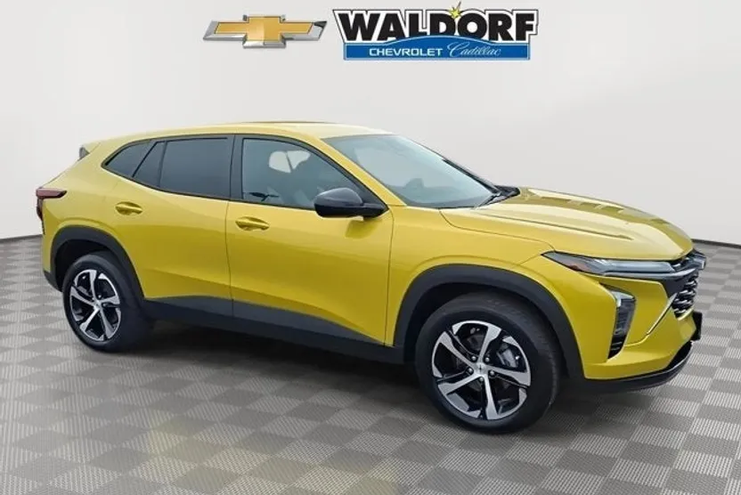 2024 Chevrolet Trax photo 1