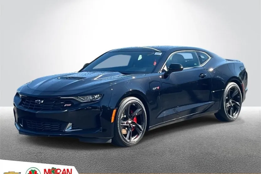2023 Chevrolet Camaro LT1 photo 1