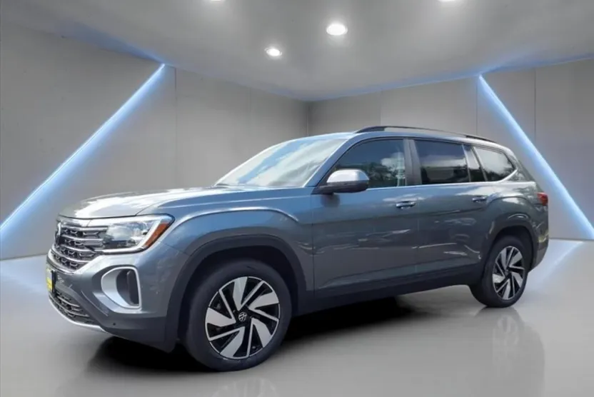 2025 Volkswagen Atlas SE Technology photo 1