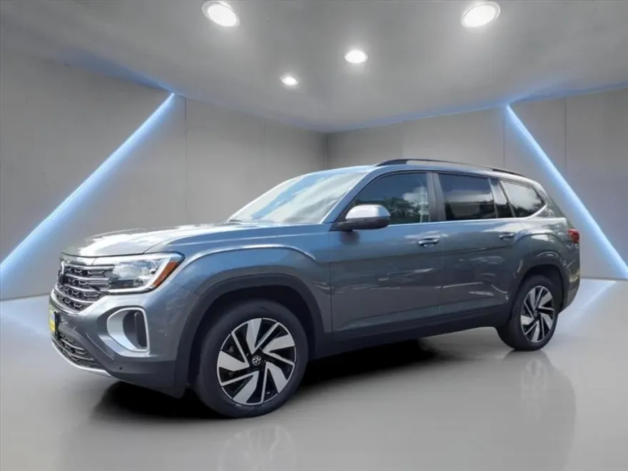 2025 Volkswagen Atlas SE Technology photo 1
