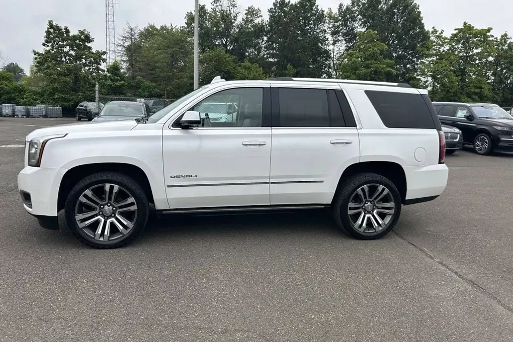 2020 Gmc Yukon Denali photo 1