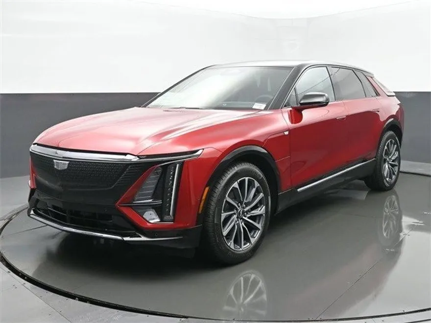 2025 Cadillac Lyriq Sport photo 1