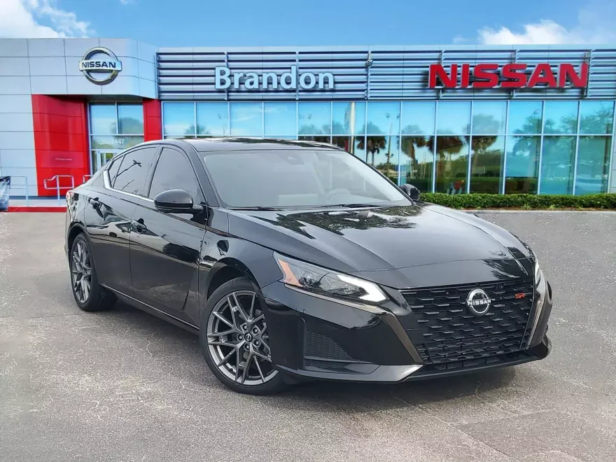 2023 Nissan Altima SR VC-Turbo photo 1