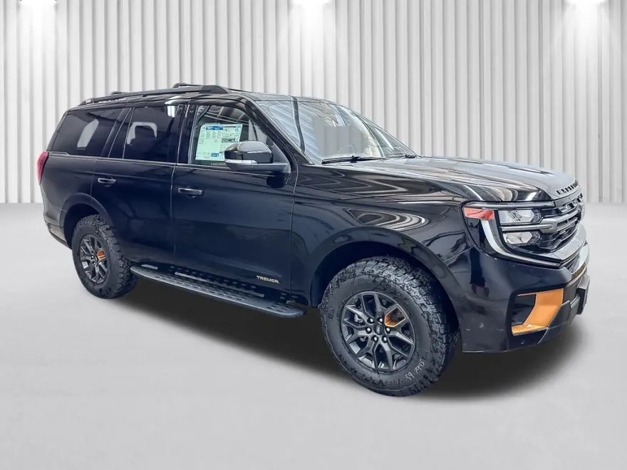 2025 Ford Expedition photo 1