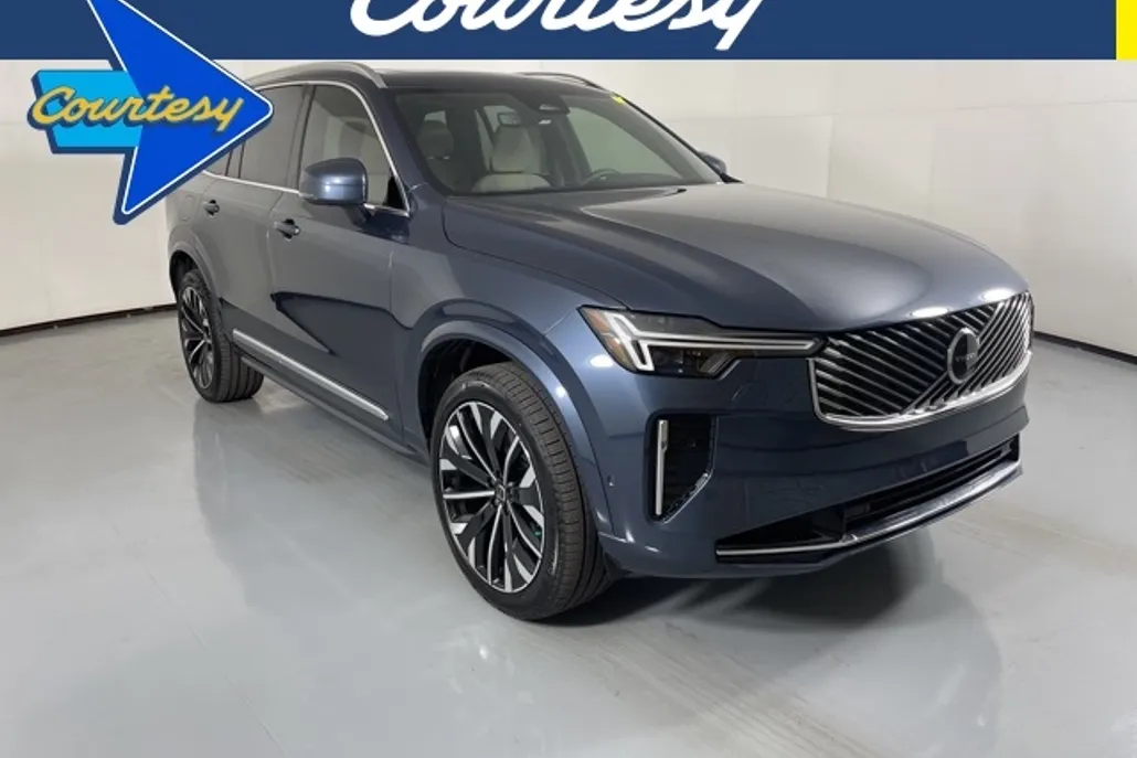 2026 Volvo XC90 T8 AWD Plus photo 1