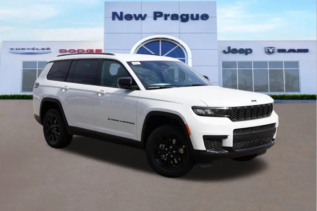 2025 Jeep Grand Cherokee Altitude photo 1