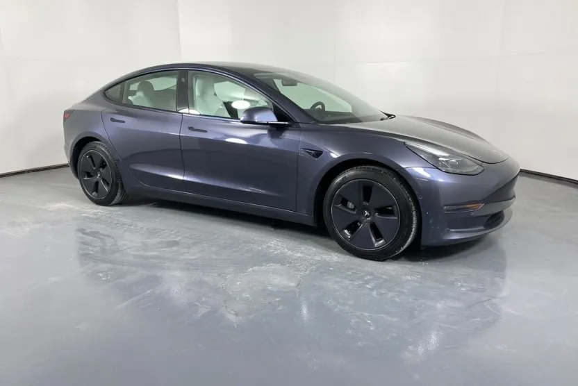 2021 Tesla Model 3 Long Range photo 1