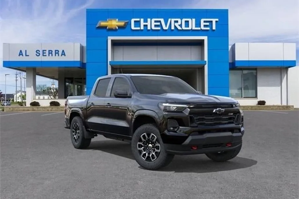 2025 Chevrolet Colorado Z71 photo 1