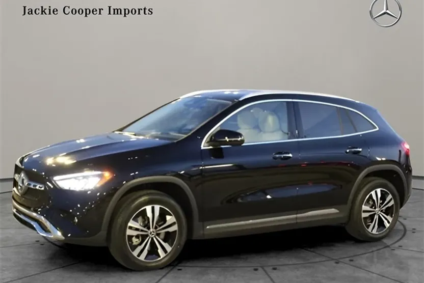 2025 Mercedes Benz GLA 250 photo 1
