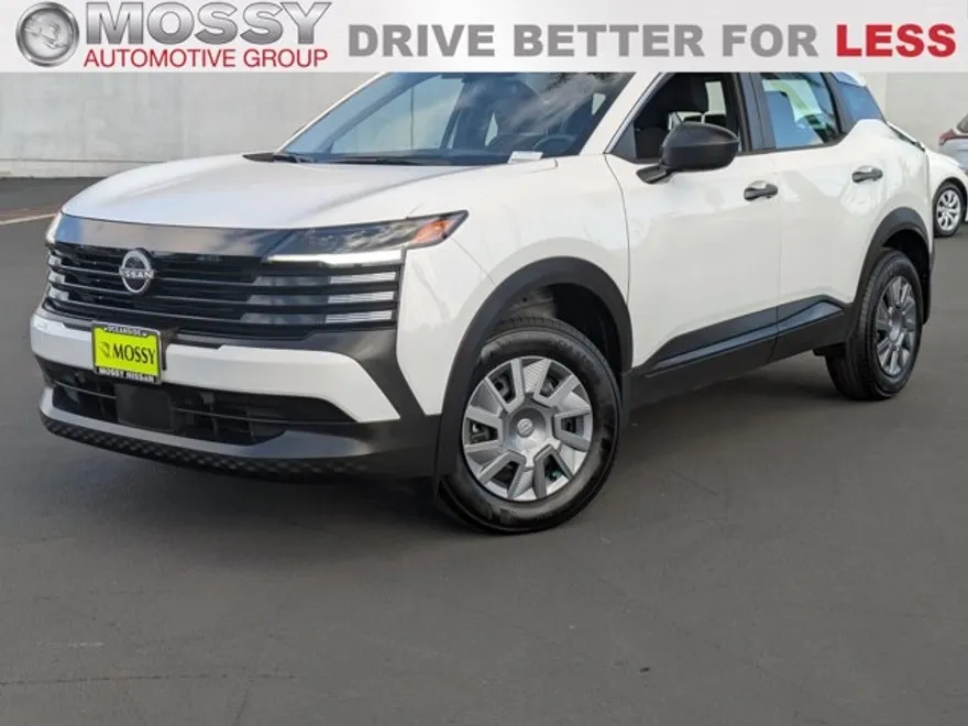 2025 Nissan Kicks S photo 1