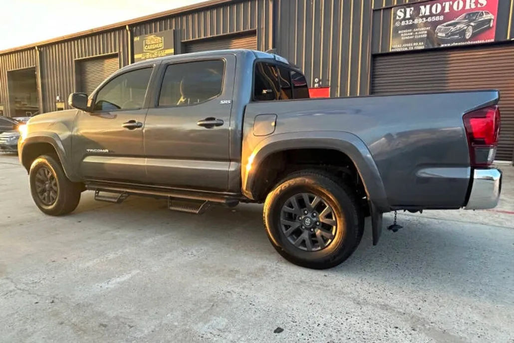 2021 Toyota Tacoma SR5 V6 photo 1
