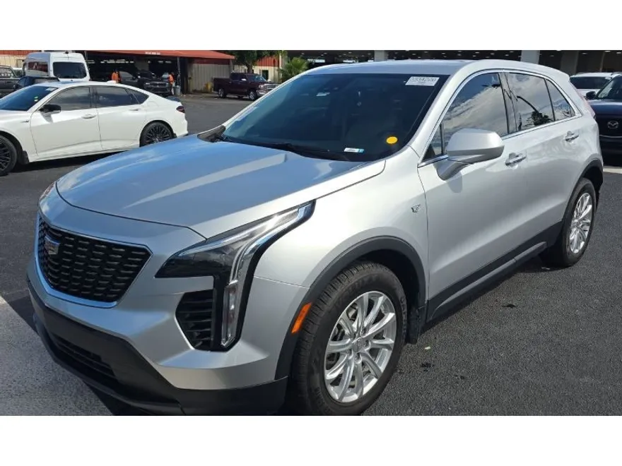 2020 Cadillac XT4 Luxury photo 1
