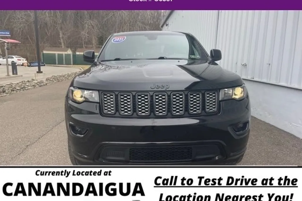 2021 Jeep Grand Cherokee Laredo X photo 1