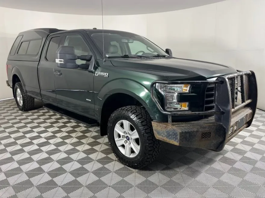 2016 Ford F-150 XLT photo 1
