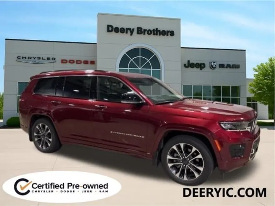 2024 Jeep Grand Cherokee Overland photo 1