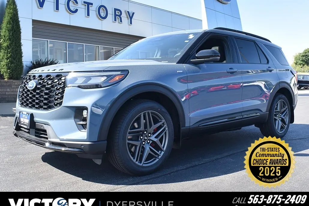 2025 Ford Explorer ST-Line photo 1