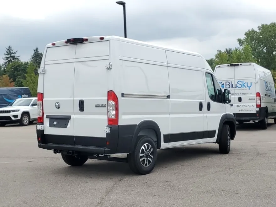 2024 Ram ProMaster 2500 photo 1