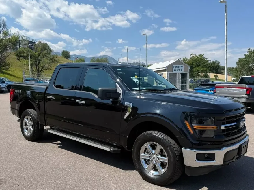 2024 Ford F-150 XLT photo 1