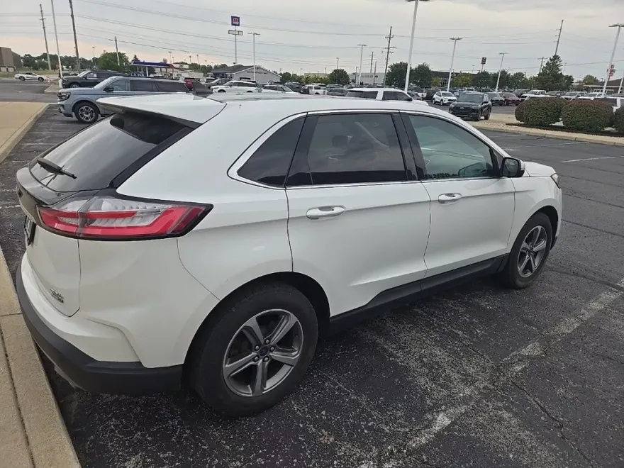 2020 Ford Edge SEL photo 1